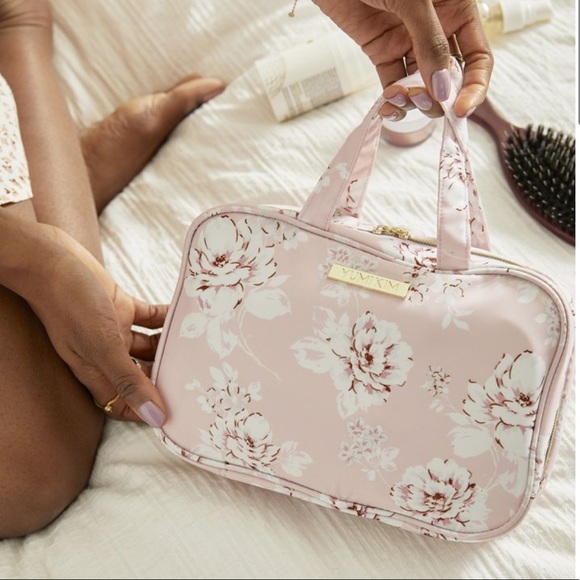 Yumi Kim Makeup Travel Case - Picture 2 of 8